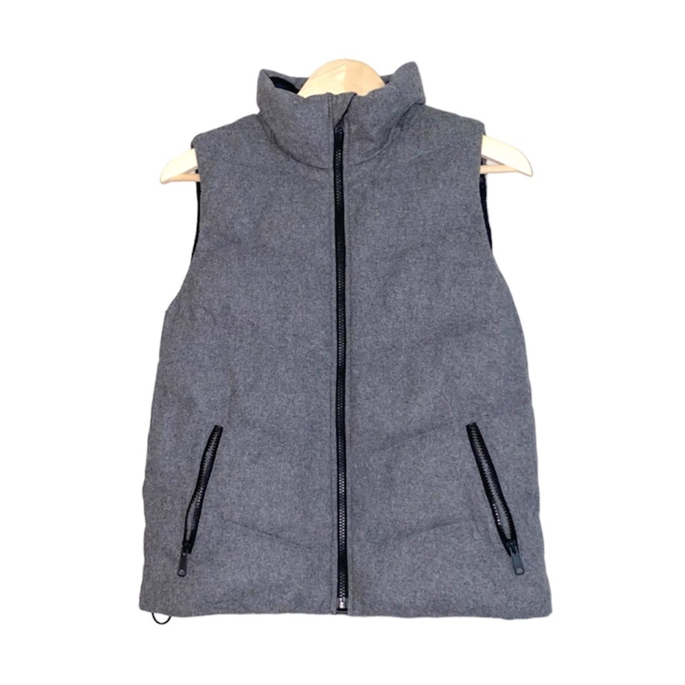 Gap Womens Wool Blend Puffer Gray Vest size Small